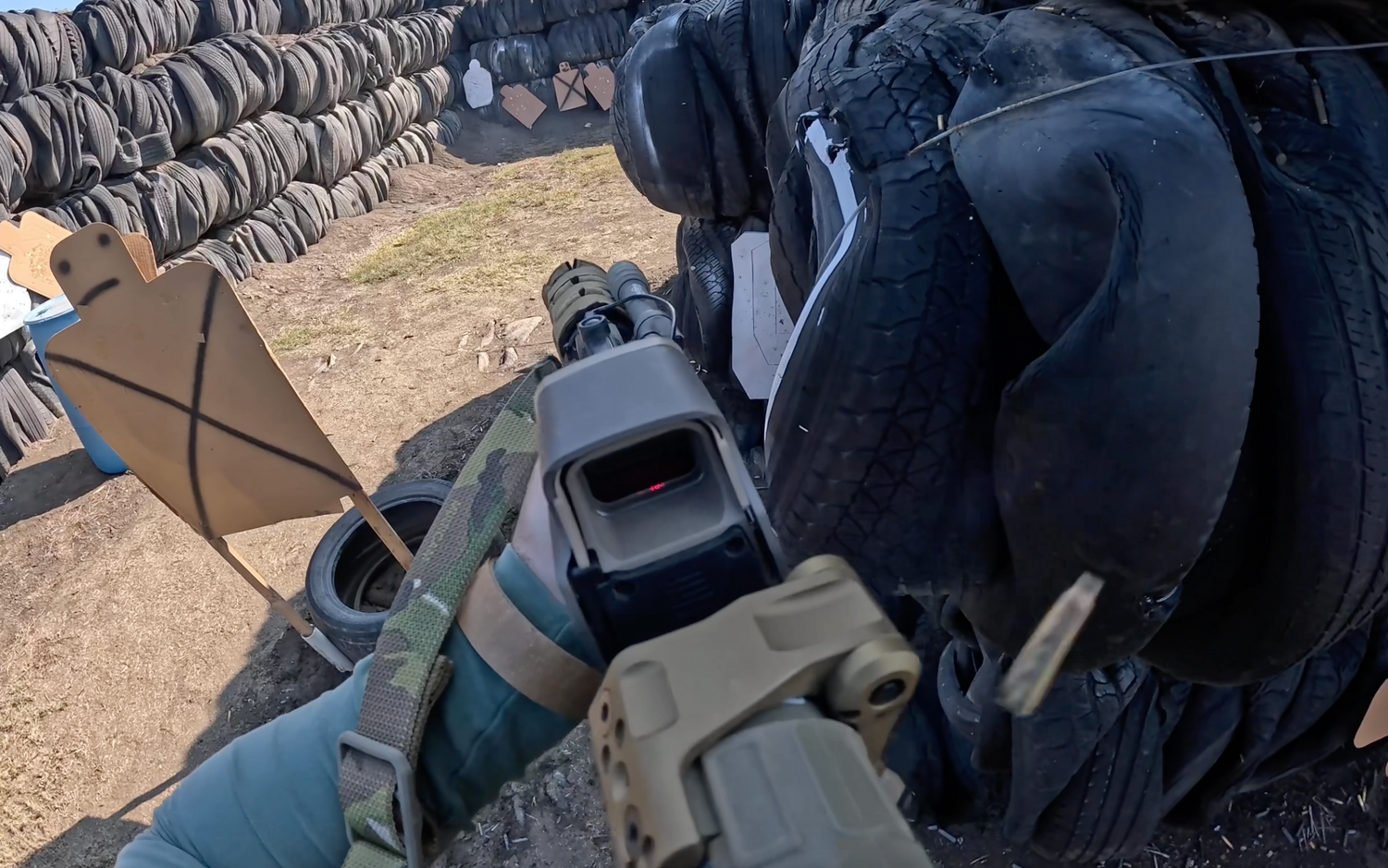 2-Gun Competition at TDSA